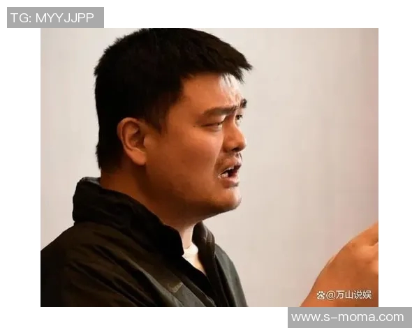 姚明的腿上承载的不仅是身高的优势还有无数奋斗与坚持的故事 姚明的腿上承载的不仅是身高的优势还有无数奋斗与坚持的故事