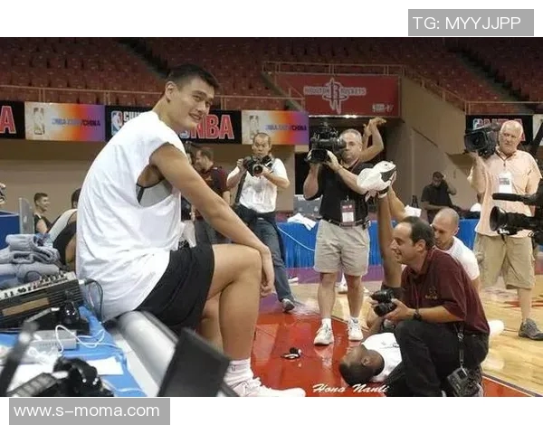 姚明首个进球的传奇时刻如何改变了中国篮球的历史轨迹