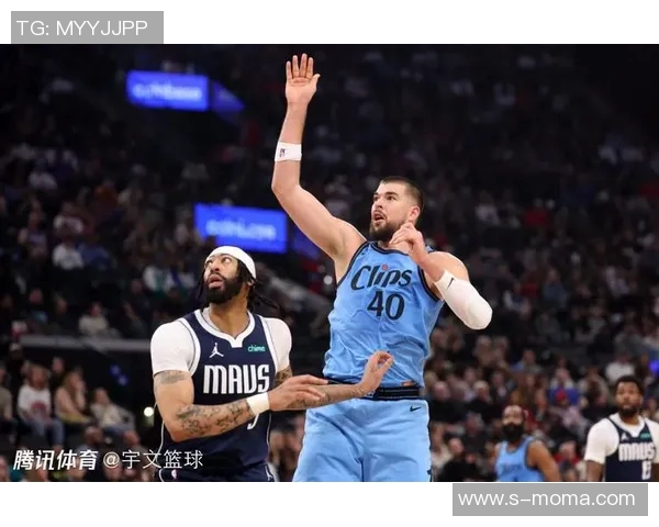 快船逆转独行侠，成功晋级季后赛次轮