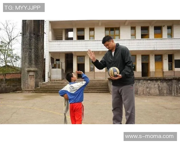 部队小姚明的篮球梦想与军旅生活的完美结合 部队小姚明的篮球梦想与军旅生活的完美结合